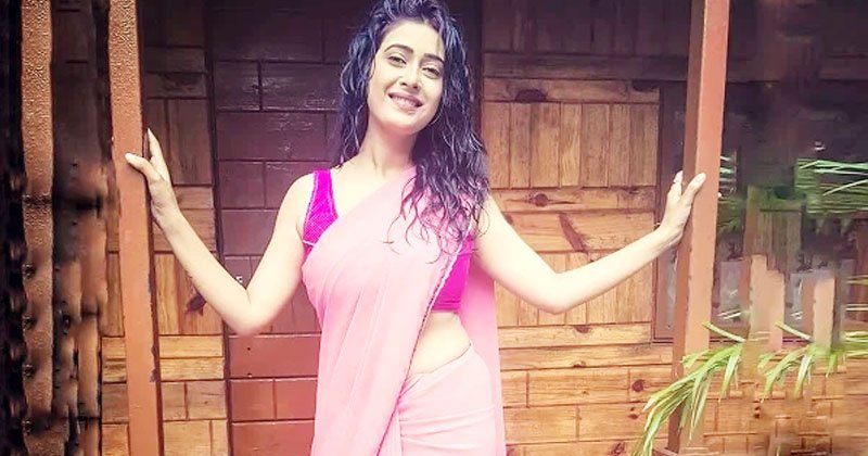 গাঁজাসহ অভিনেত্রী গ্রেফতার