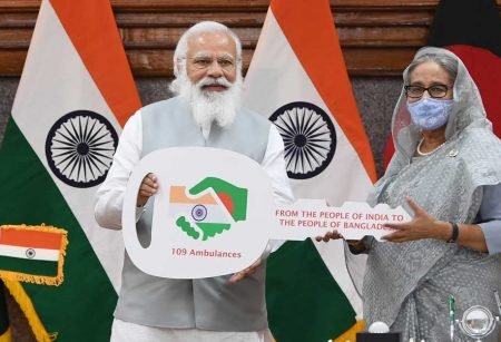 অ্যাম্বুলেন্সের চাবি নিলেন প্রধানমন্ত্রী, ৫ সমঝোতা স্মারক সই