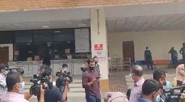করোনার দ্বিতীয় ডোজ নিলেন ক্রিকেটাররা (ভিডিও)