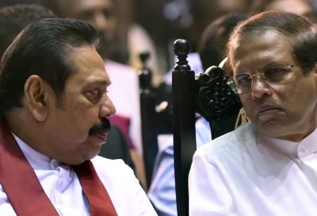 শ্রীলঙ্কার সব মন্ত্রীর পদত্যাগ