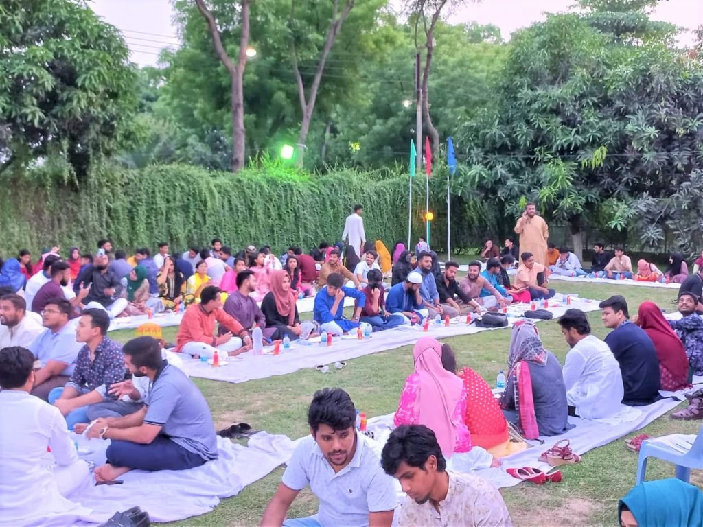 রণদা প্রসাদ সাহা বিশ্ববিদ্যালয়ে ইফতার মাহফিল