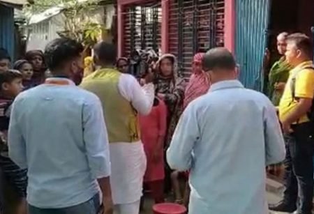 প্রেমে ব্যর্থ হয়ে প্রেমিকাকে ছুরিকাঘাত, প্রেমিকের বিষপান