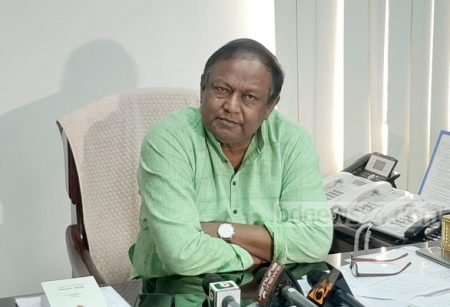 চাঁদাবাজিসহ পথে পথে ভোগান্তি কমলে পণ্যের দামও কমবে : বাণিজ্যমন্ত্রী