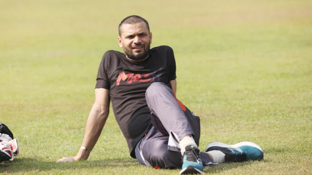 মাশরাফির পায়ে ২৭ সেলাই,  জানালেন ‘ভালো আছি’
