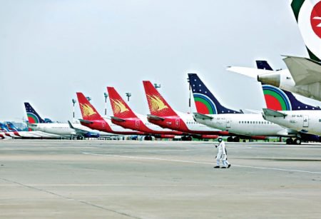 শাহজালালে প্লেনের ডানার সঙ্গে আরেকটির ধাক্কা